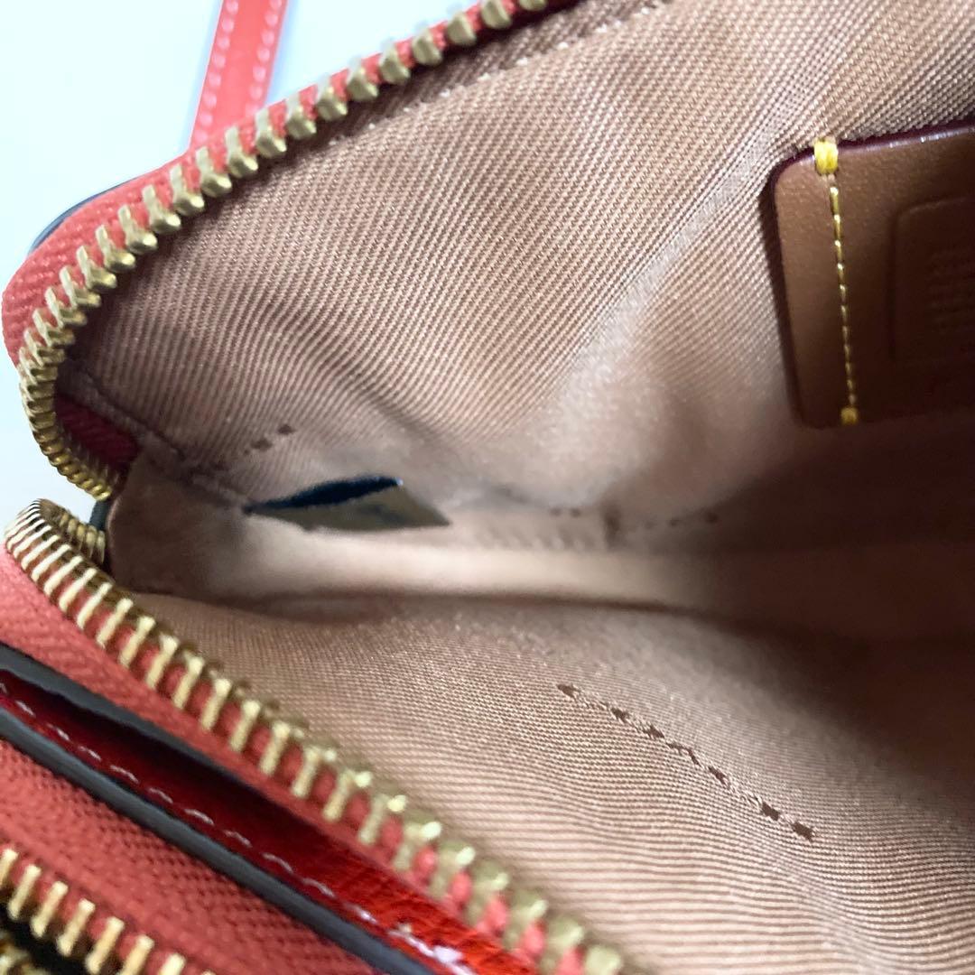 コーチ キラ クロスボディ レキシー 多機能 ミニショルダーバッグ 本革 レッド