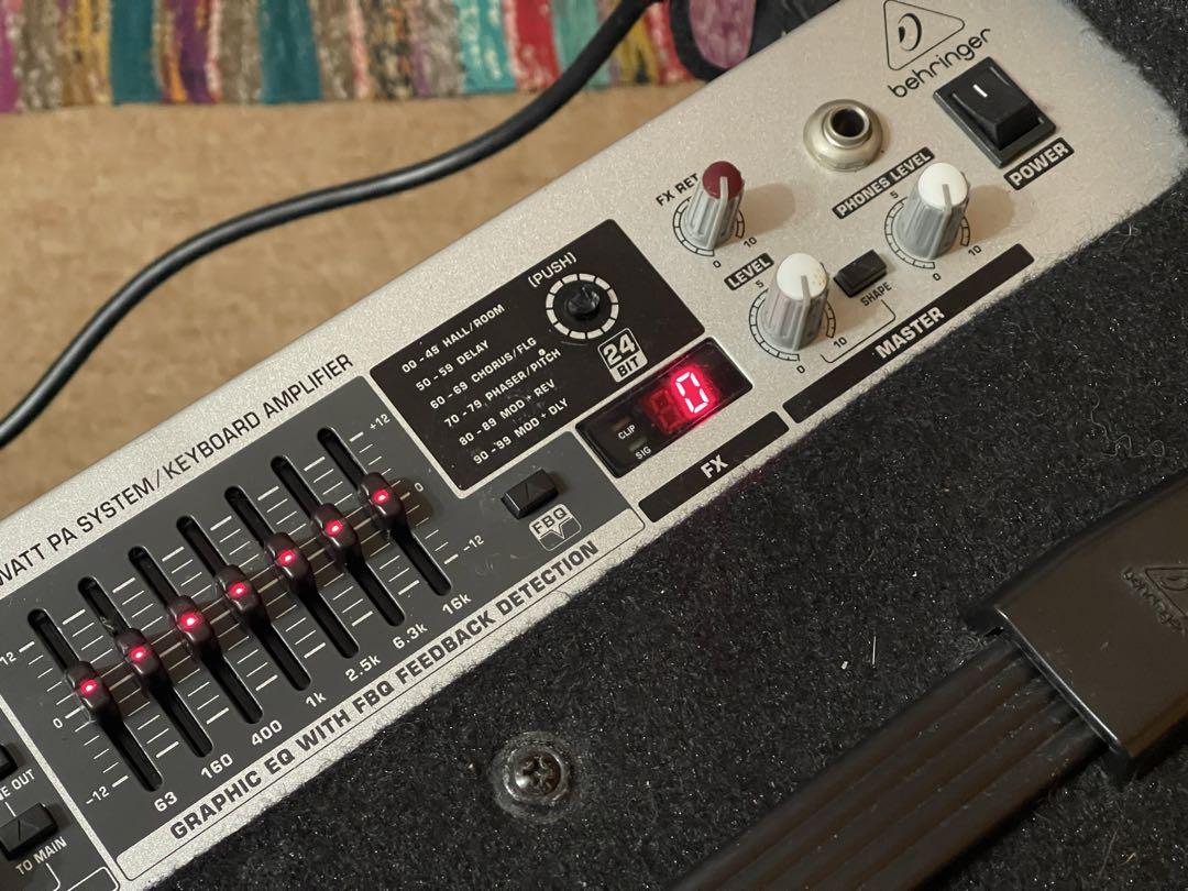 鍵盤楽器 BEHRINGER ULTRATONE K1800FX