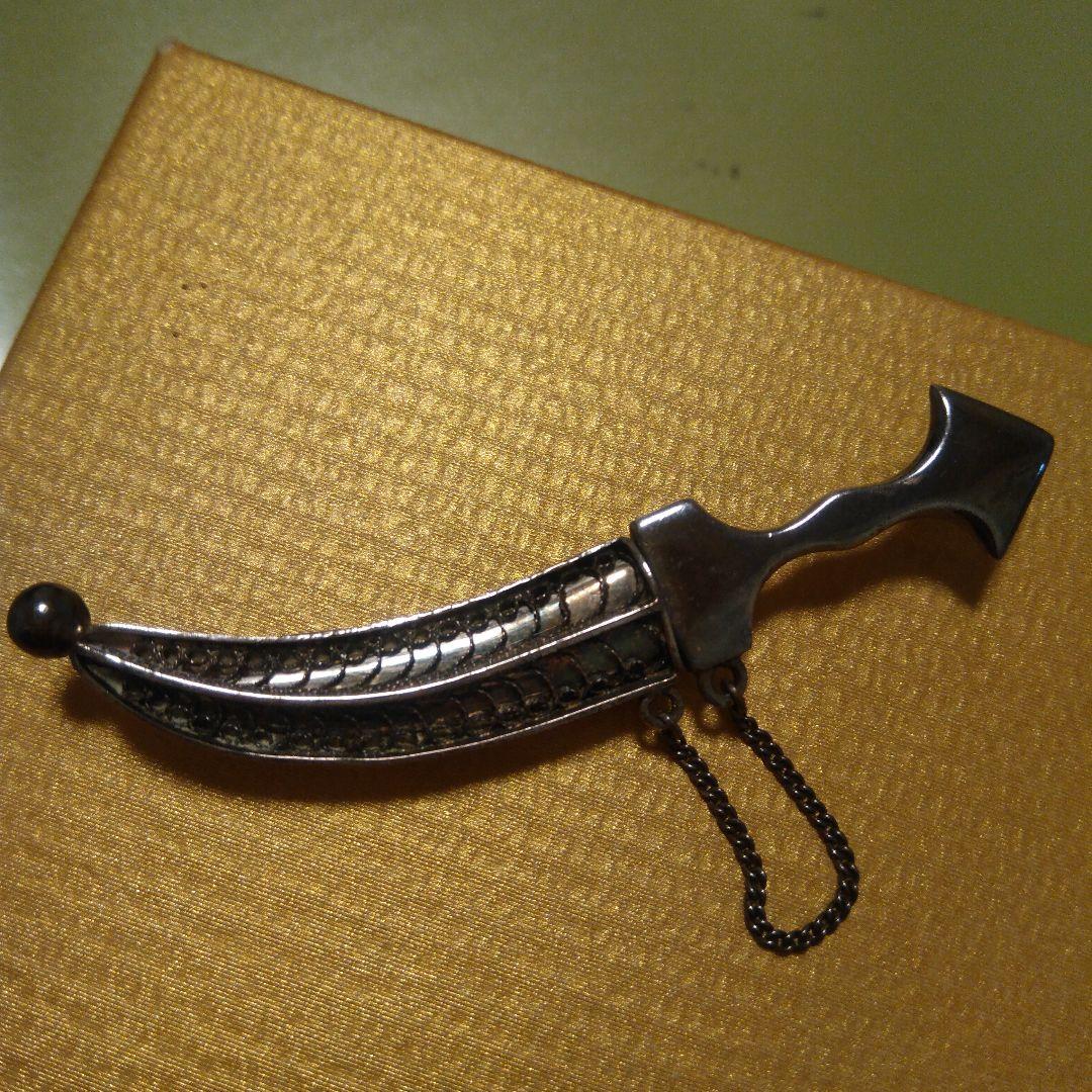 最大85%オフ! 英国製 MIRACLE社 ブローチ ダガー 短剣 ケルト 60年代