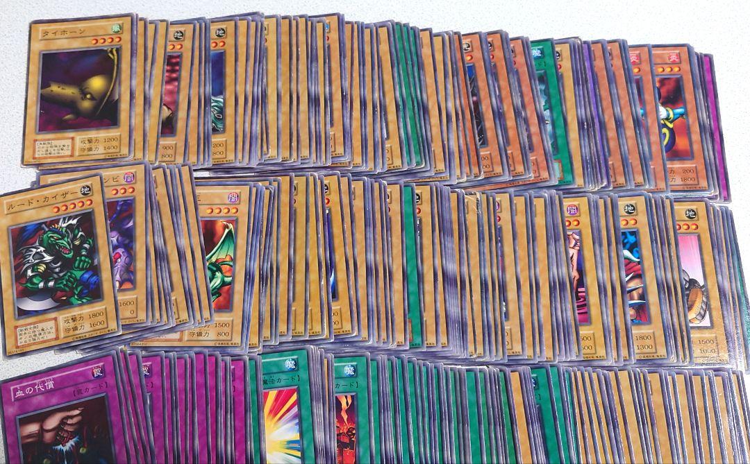 遊戯王　初期　まとめ売り　４００枚以上