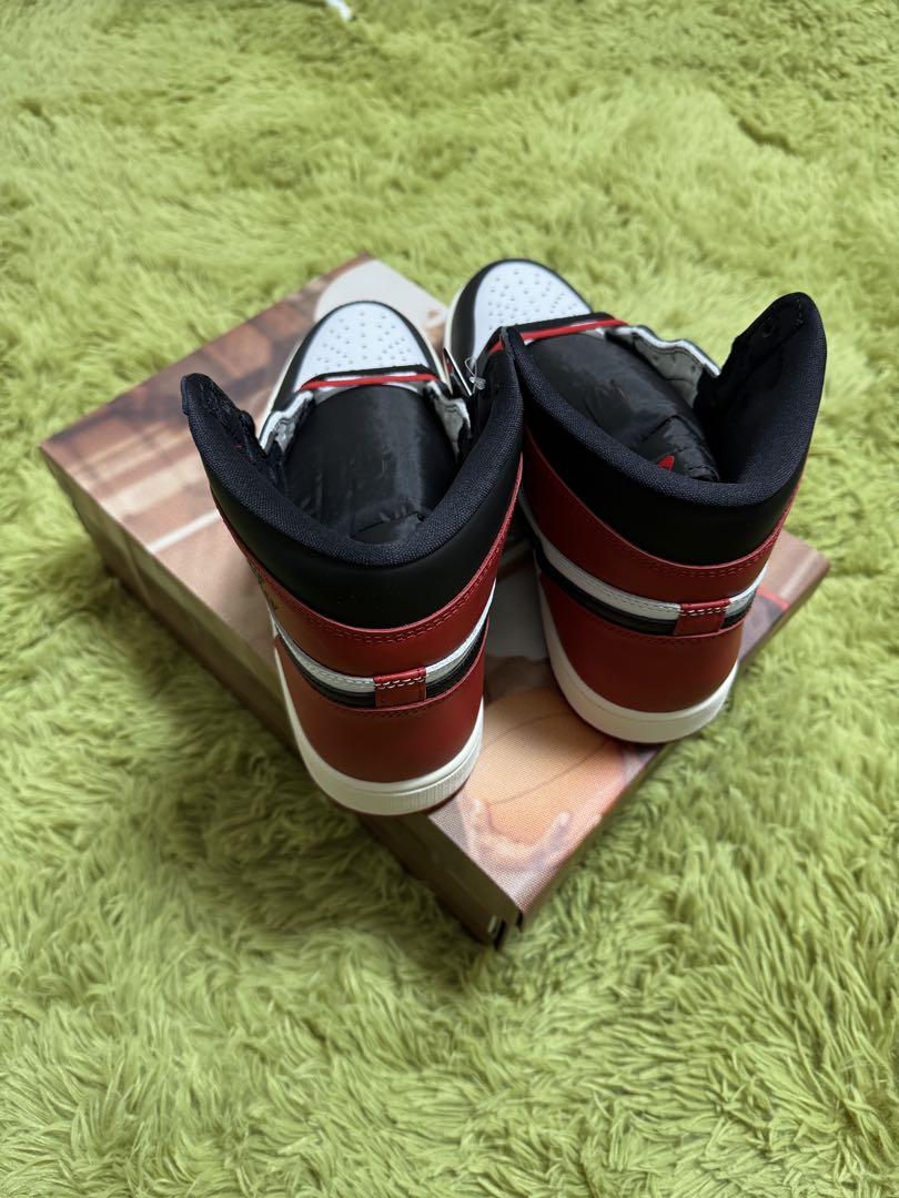 靴 Nike Air Jordan 1 Black Toe Reimagined