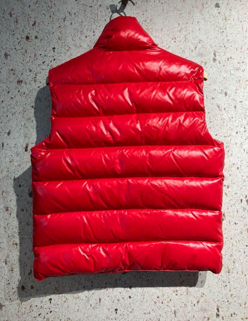 MONCLER レッド ダウンベスト