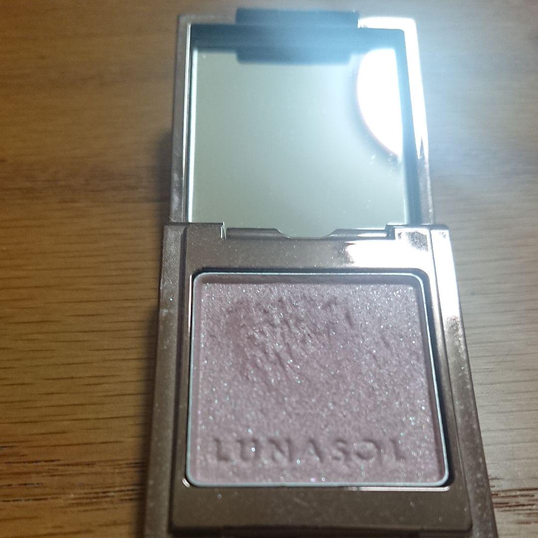 【値下げ済】LUNASOL ライティングアイズ 03