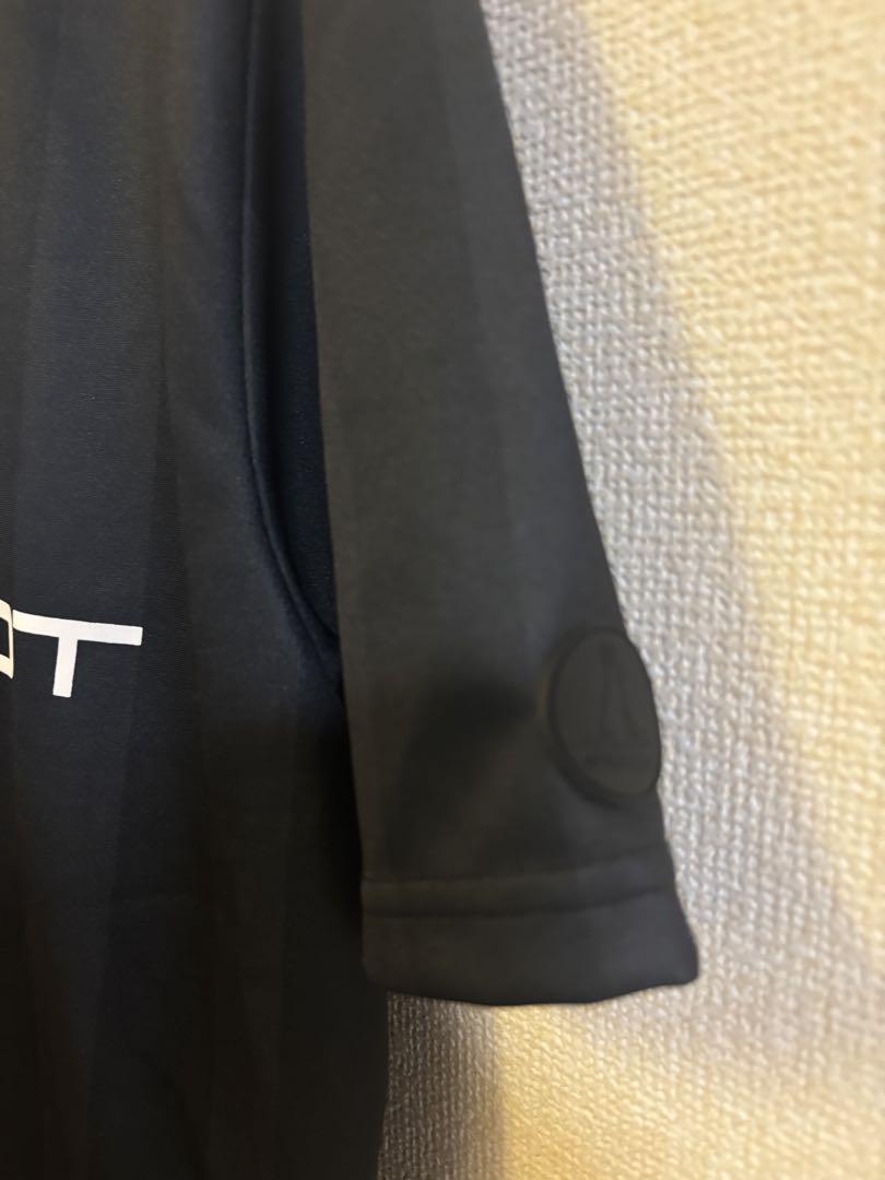 使い勝手の良い MOONSHOT GOLF 新品】FR2 ストライプ Tシャツ