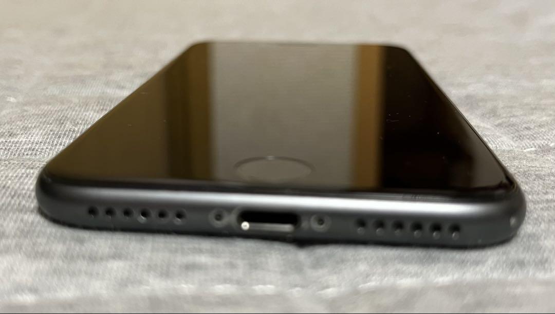 Apple iPhone 8 スペースグレイ64gb
