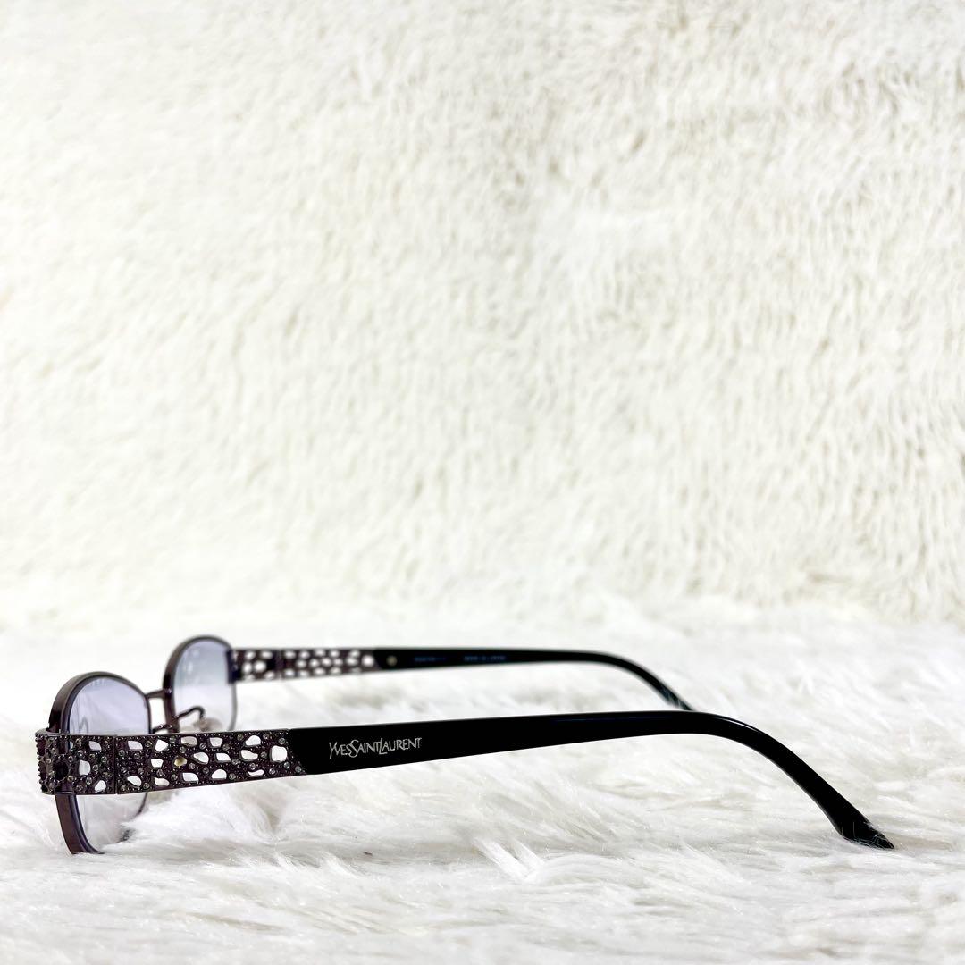 美品 Yves Saint Laurent メガネ シルバー・ブラックフレーム