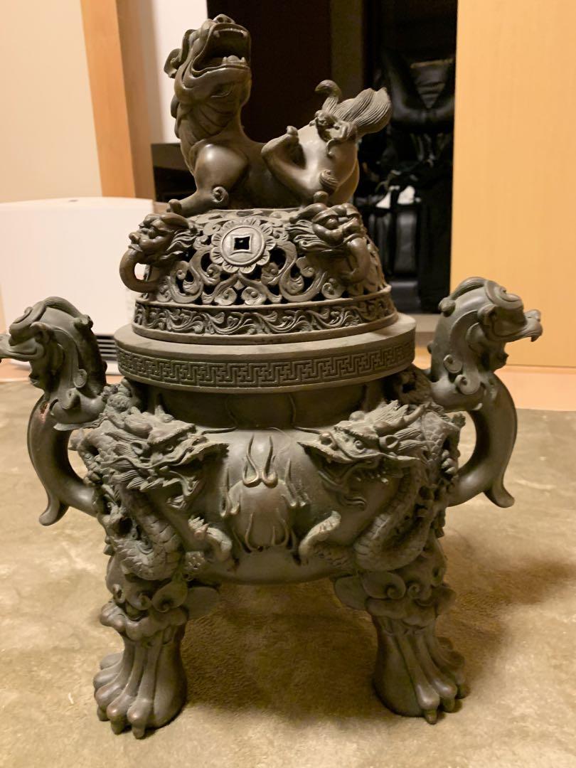 中国アンティーク 石塀 彫刻 福の神(?) 、蓮 中国アンティーク 石塀 彫刻 福の神(?) 、蓮
