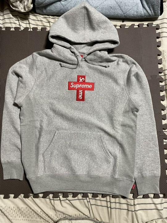 Supreme パーカー