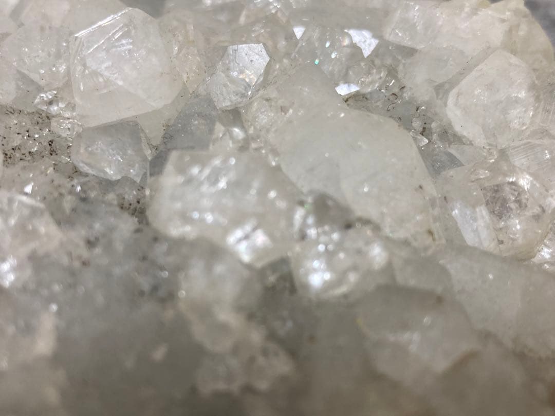 1.0kg アポフィライト 魚眼石 インド産 1.0kg アポフィライト 魚眼石 インド産