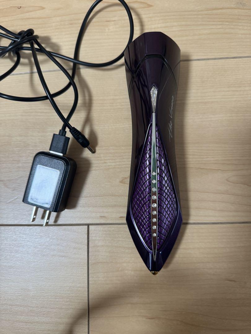 ミミ様専用the Vzusaメデューサ目元用美顔器『i CARE』 アイケア ミミ様専用the Vzusaメデューサ目元用美顔器『i CARE』 アイケア