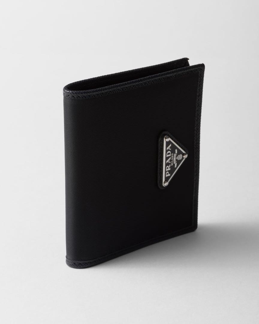 正規品　Re-Nylon 財布　コンパクト　二つ折り