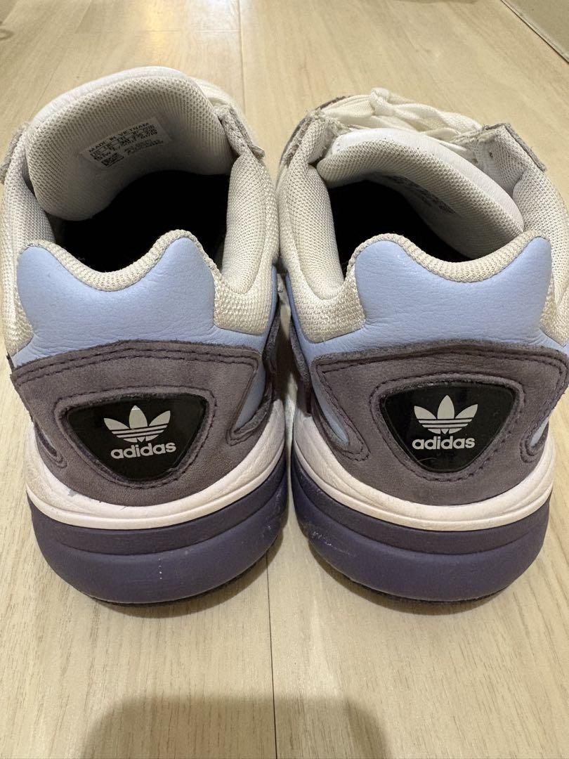 adidas・スニーカー・ホワイト・23.5㎝