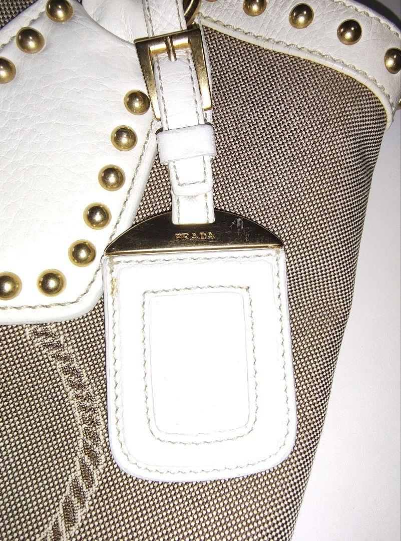 PRADA ショルダーバッグ ベージュ キャンバス スタッズ付き