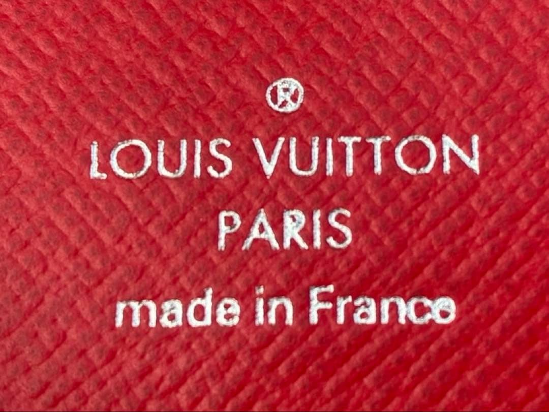 ルイヴィトン エピ ポルトトレゾール インターナショナル 希少カラー 赤 ルイヴィトン エピ ポルトトレゾール インターナショナル 希少カラー 赤