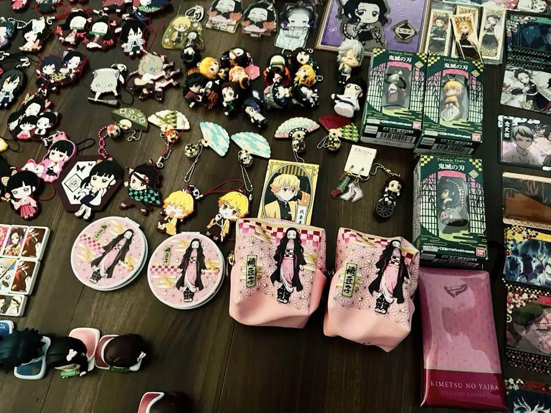鬼滅の刃 まとめ売り　350点　おねむたん　シール　カードラバーマスコット