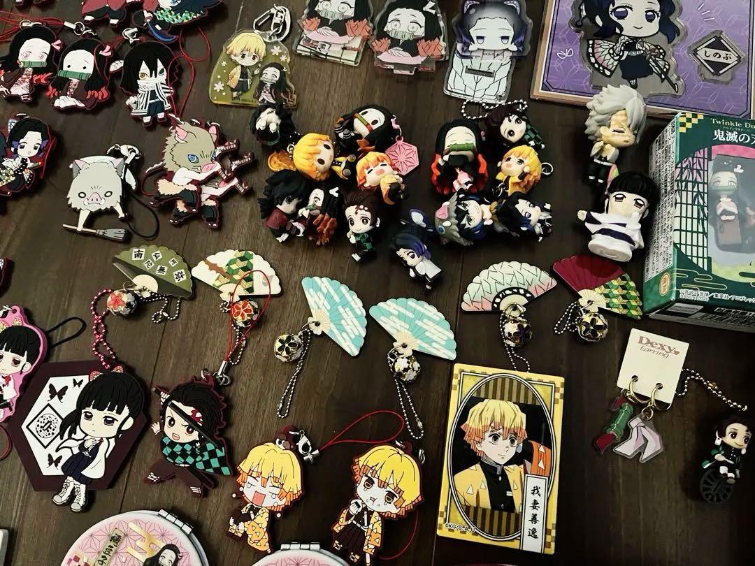 鬼滅の刃 まとめ売り　350点　おねむたん　シール　カードラバーマスコット
