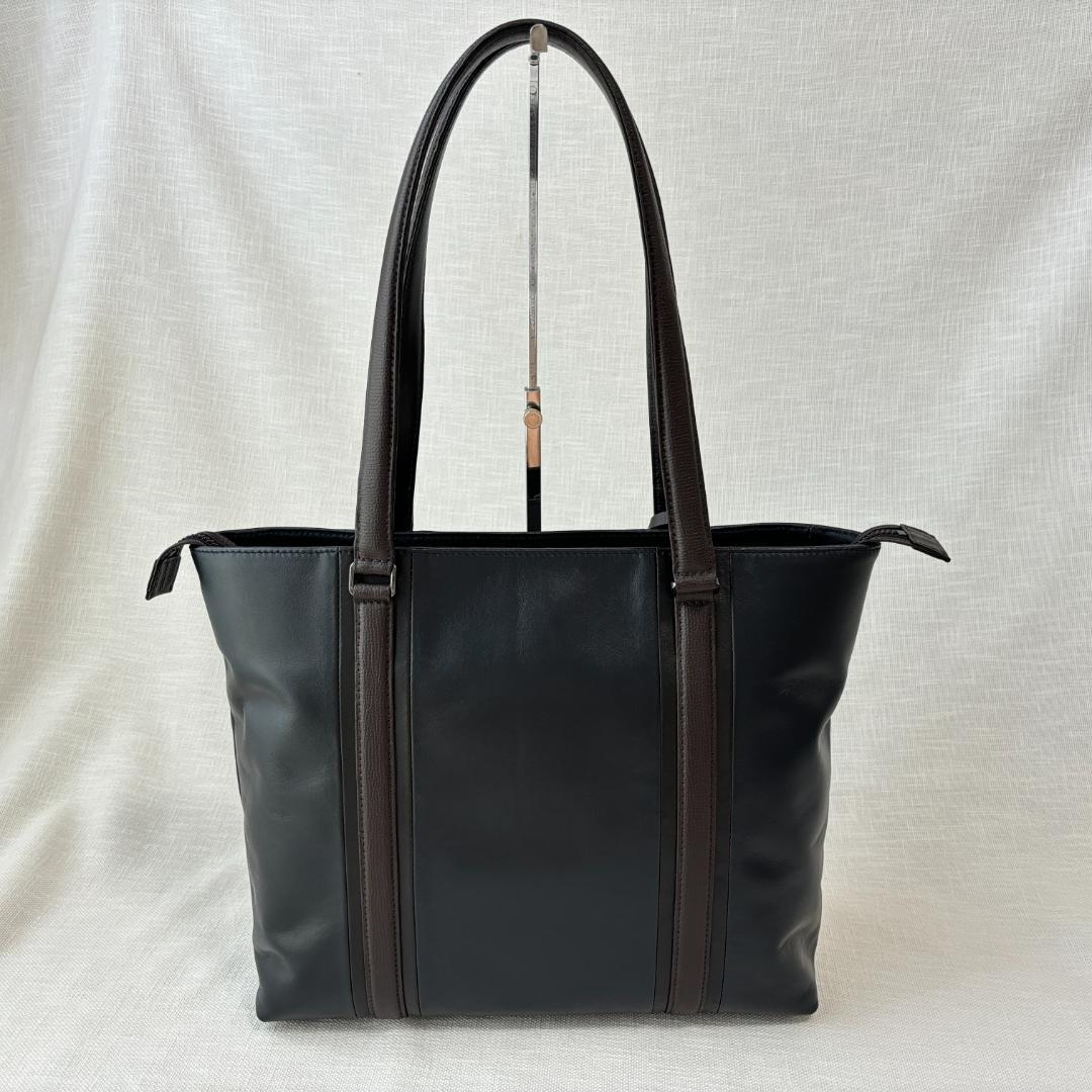 美品 タケオキクチ ナッパ レザー トートバッグ A4ジャスト 上品 ネイビー