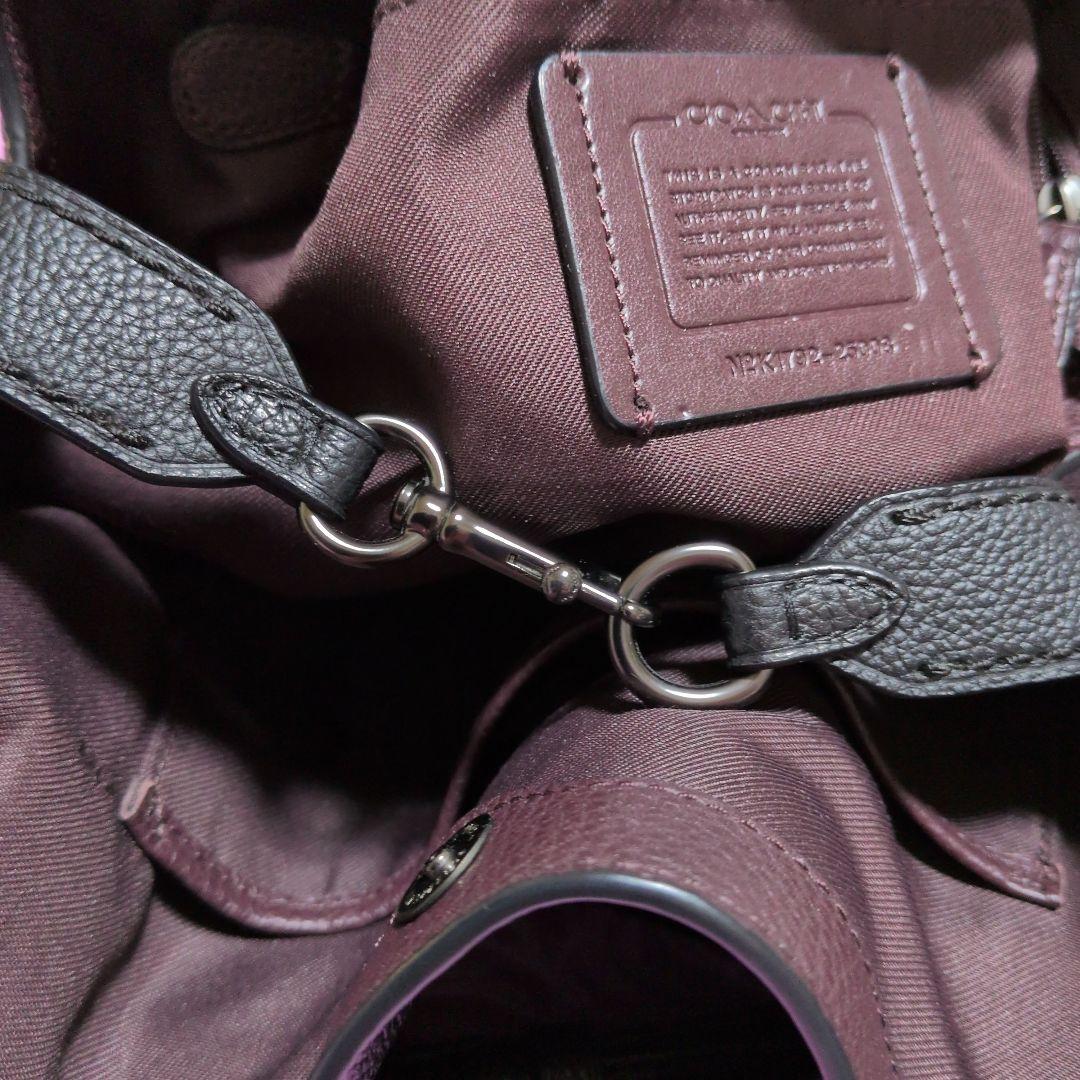 ✾COACH ✾ブラック ショルダーバッグ スタッズ