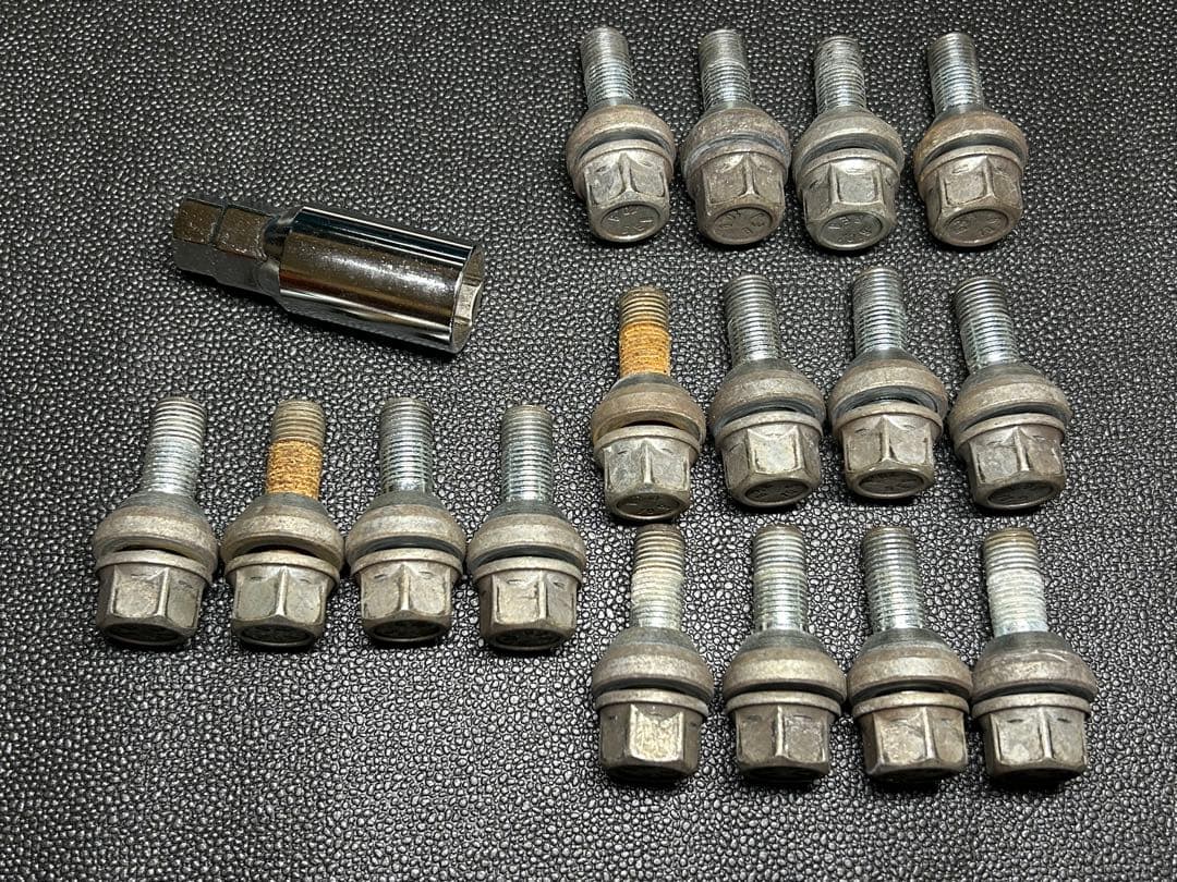 フィアット アバルト OZホイール スライドボルト 16本 ソケット