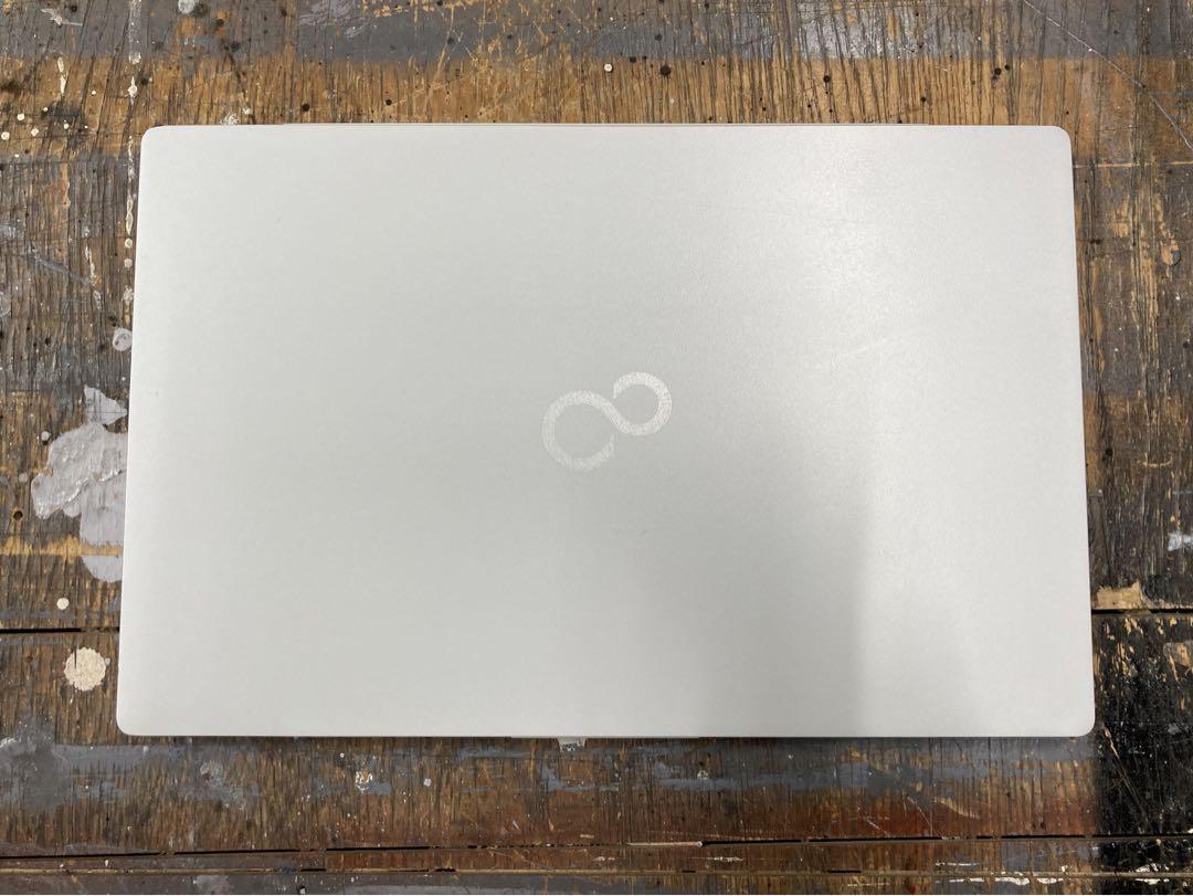 富士通 LIFEBOOK UH08/E3