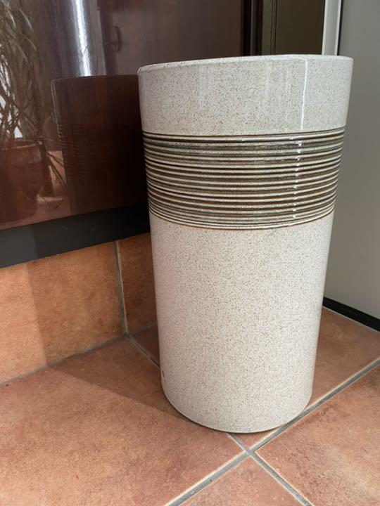 信楽焼の傘立て42.5cm