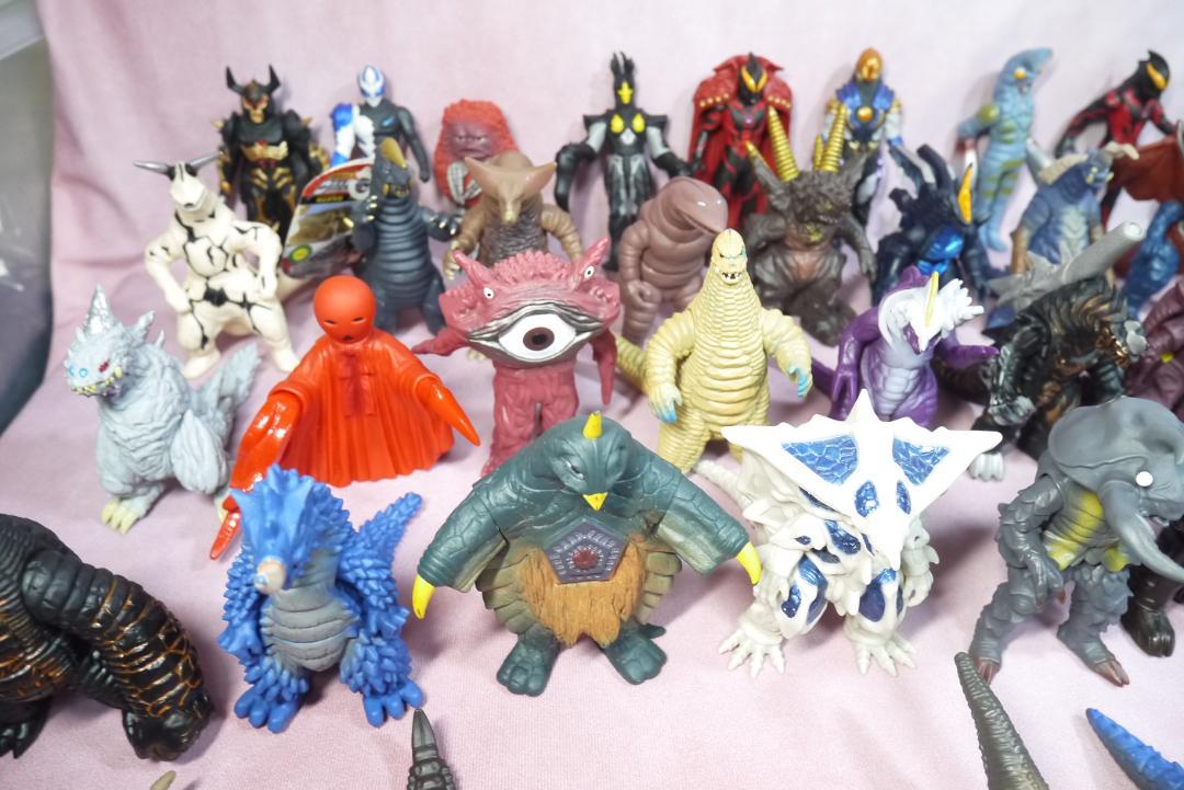 ウルトラ怪獣シリーズ500　怪獣ソフビ　68体セット