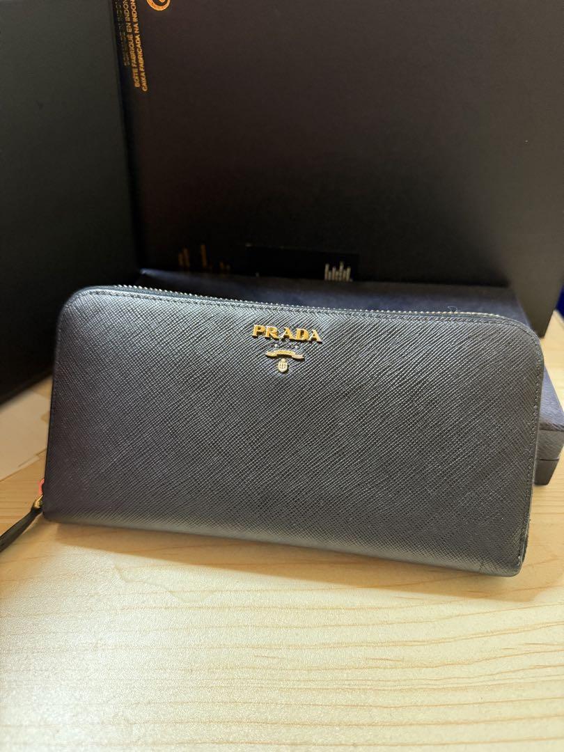 PRADA サフィアーノレザー ブラック長財布