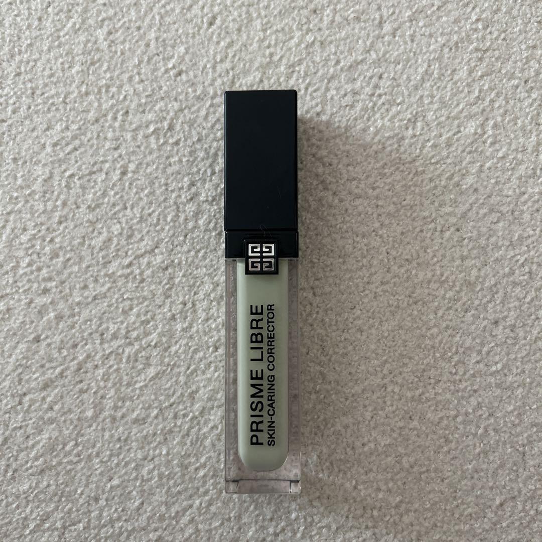 GIVENCHY  プリズム・リーブル・スキンケアリング・コレクター/グリーン)