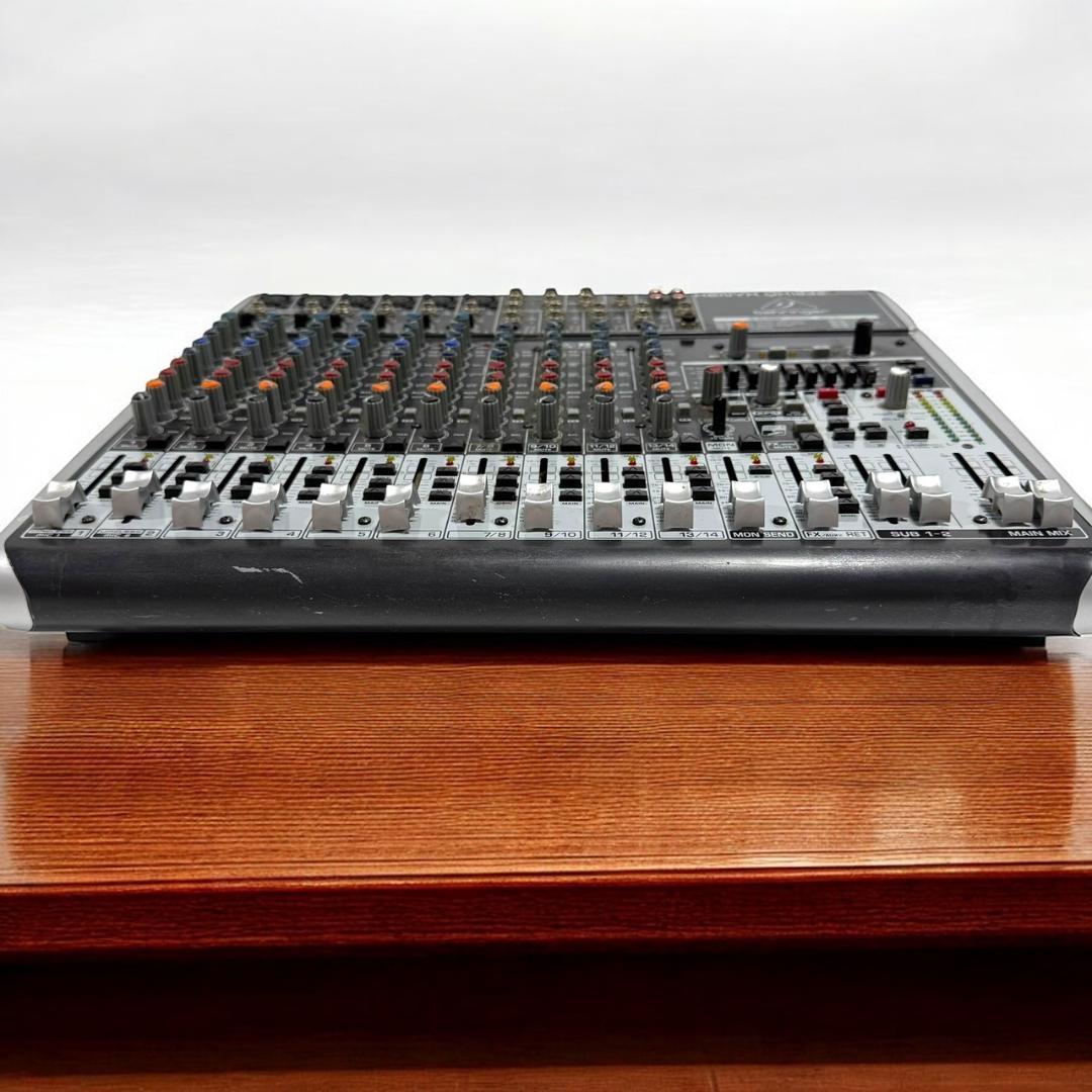 BEHRINGER ベリンガー XENYX QX1832USB アナログミキサー