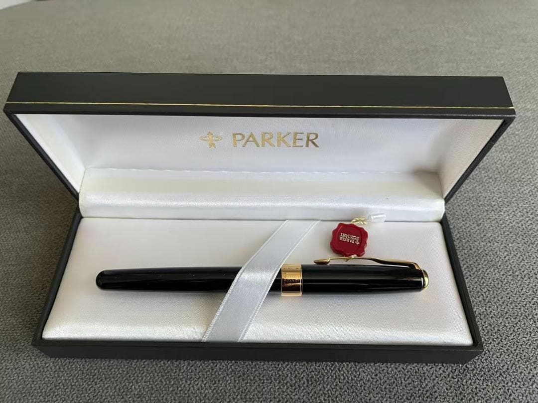 Parker 万年筆 黒 18K金のペン先付きPARKER