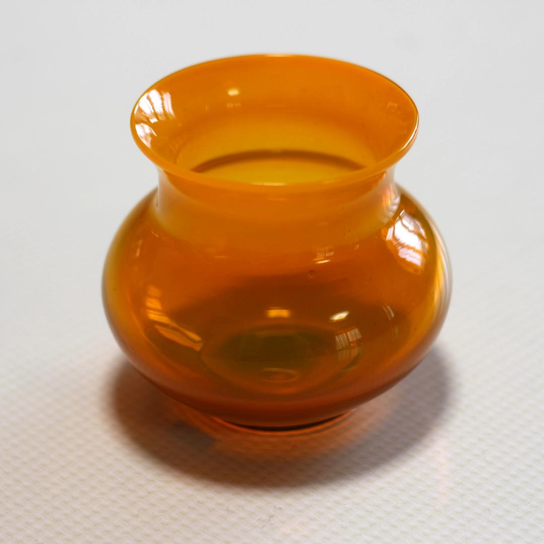 【シール】エリックホグラン　Erik Hoglund　イエローガラス 花瓶/花器