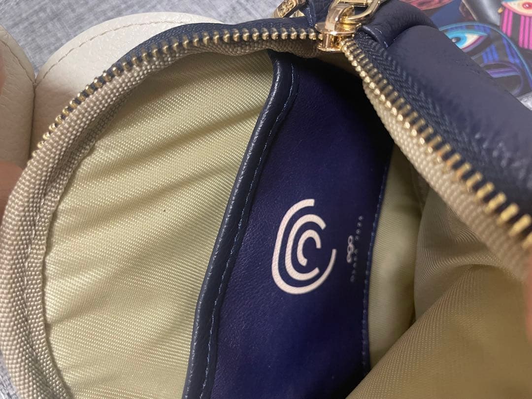 ego ショルダーバッグ ネイビー　万博 EGOはポーランドパビリオンのパートナーとして、万博でポーランド