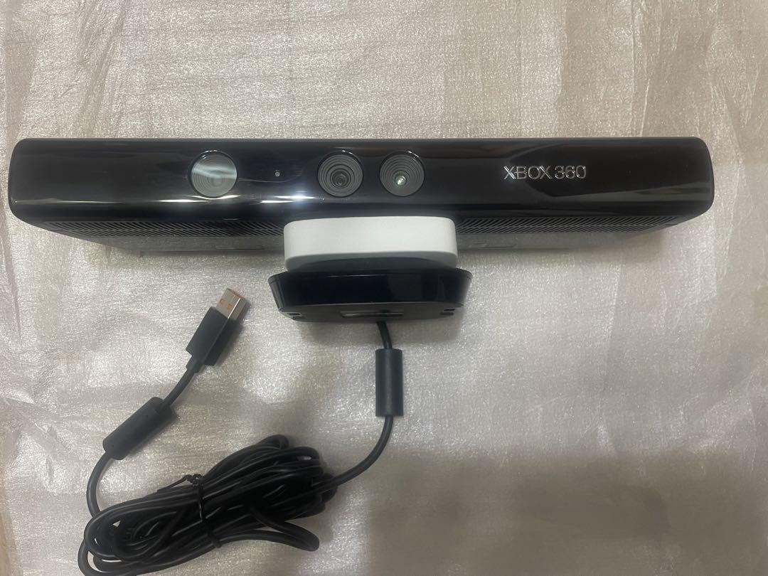 【美品】Microsoft  XBOX 360 4GB + KINECT