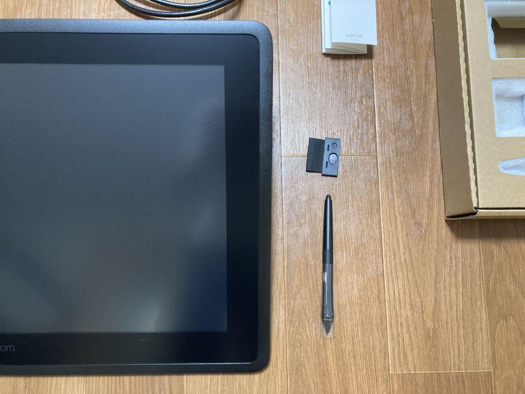 WACOM Cintiq 22 (DTK2260K0D)液晶ペンタブレット