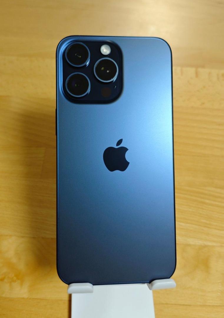 美品 iPhone15 Pro Max 512GB バッテリー93%