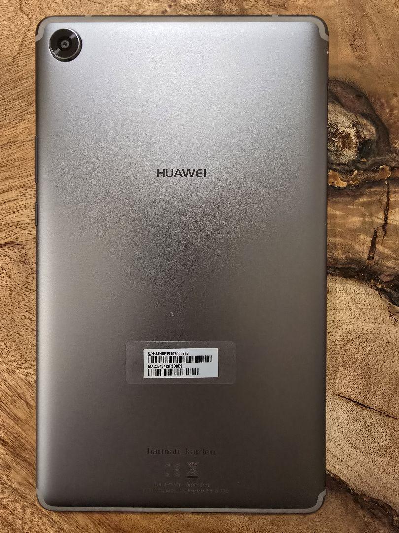 HUAWEI MediaPad M5 8.4インチ ケース付き