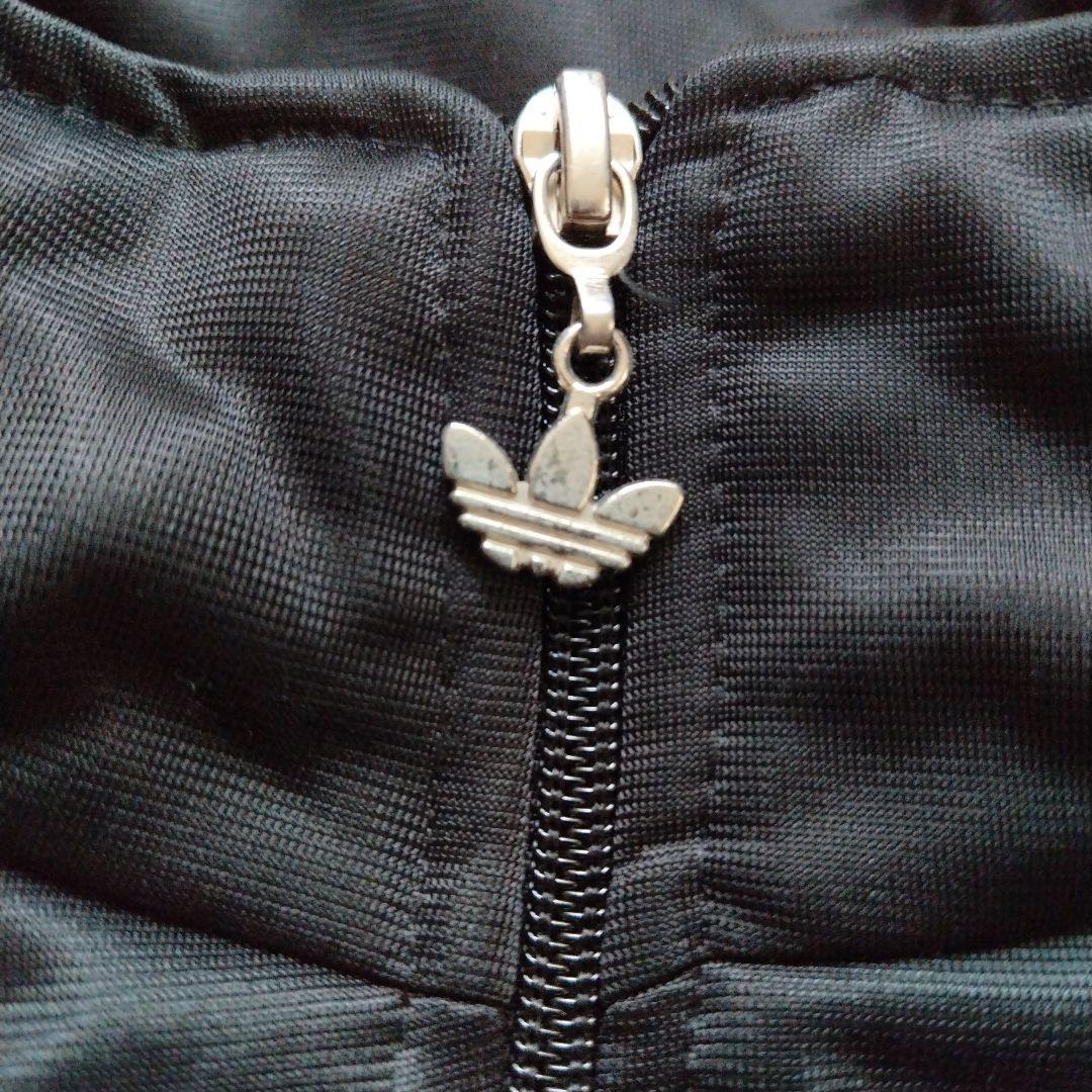 adidas トラックジャケット