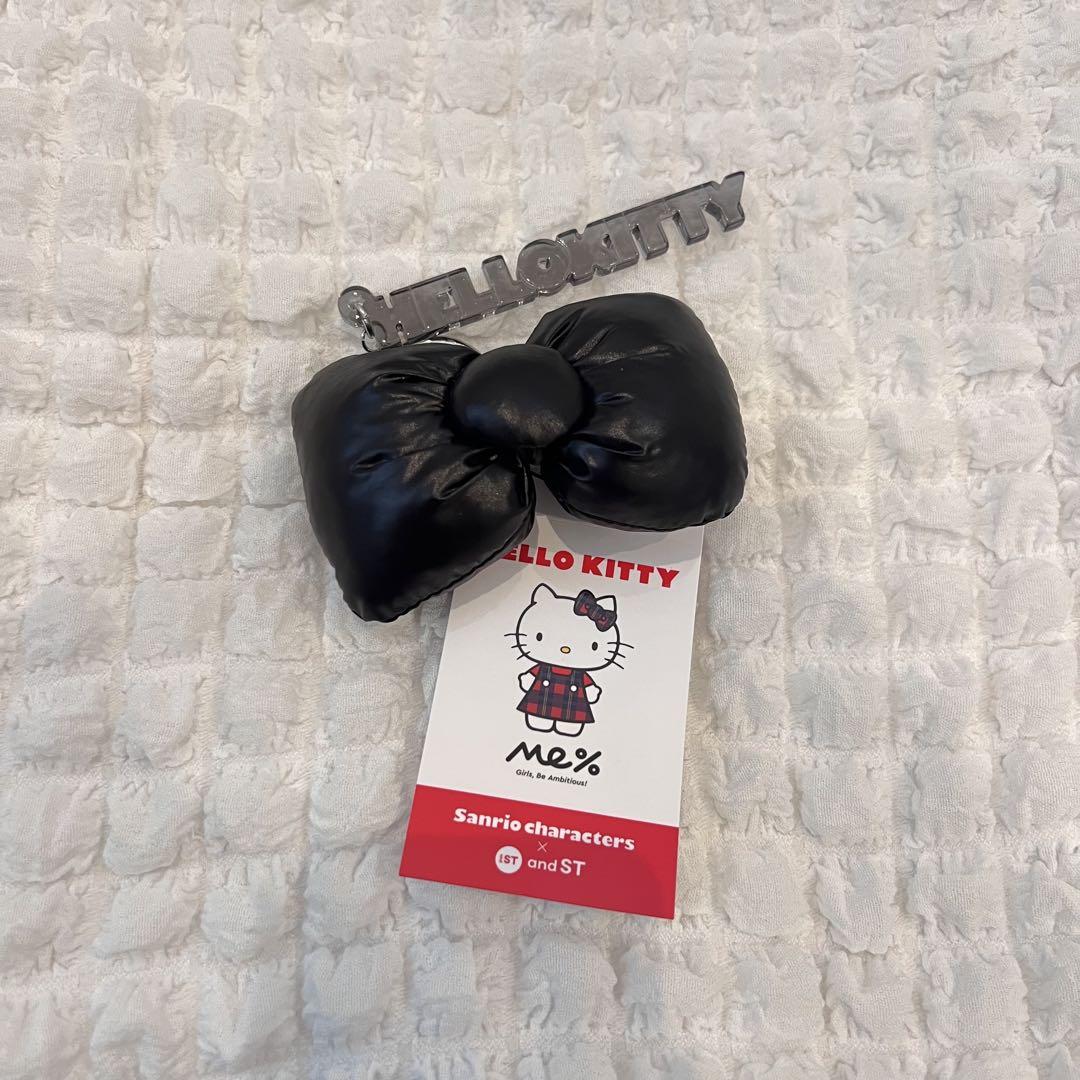 LOWRYS FARM トイキーホルダーキティ、リボンチャーム2点セット LOWRYS FARM トイキーホルダーデニムキティ、リボンチャーム2点