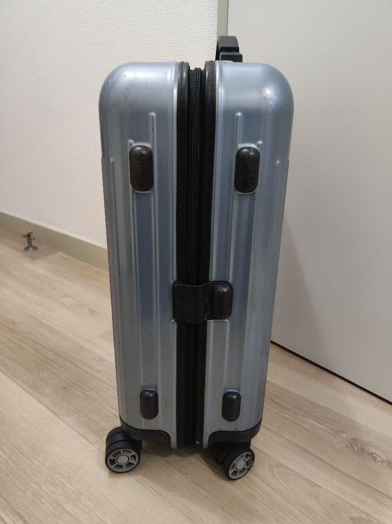 RIMOWA シルバー 中型キャリーケース