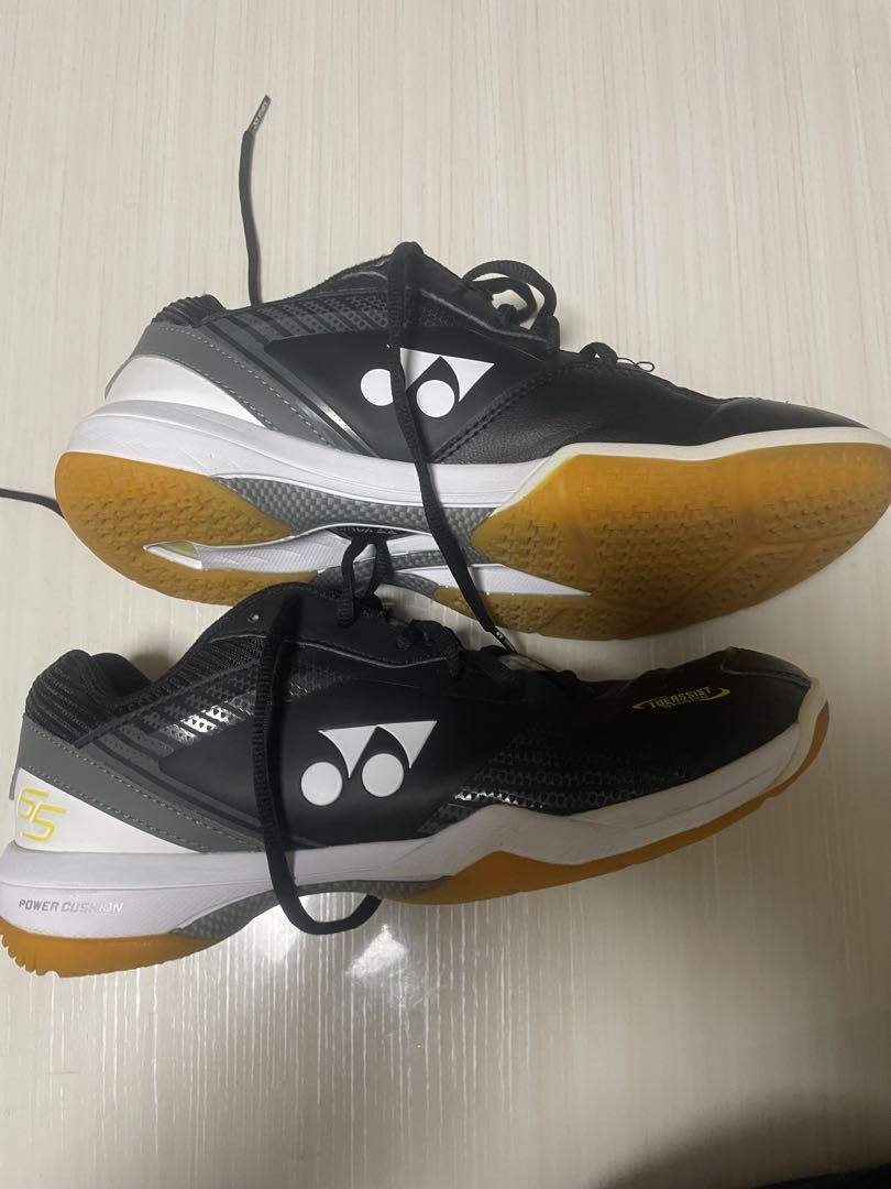 ヨネックス バドミントン
power cushion 65z