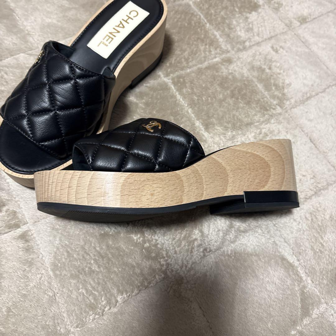 美品]CHANEL レザーサンダル