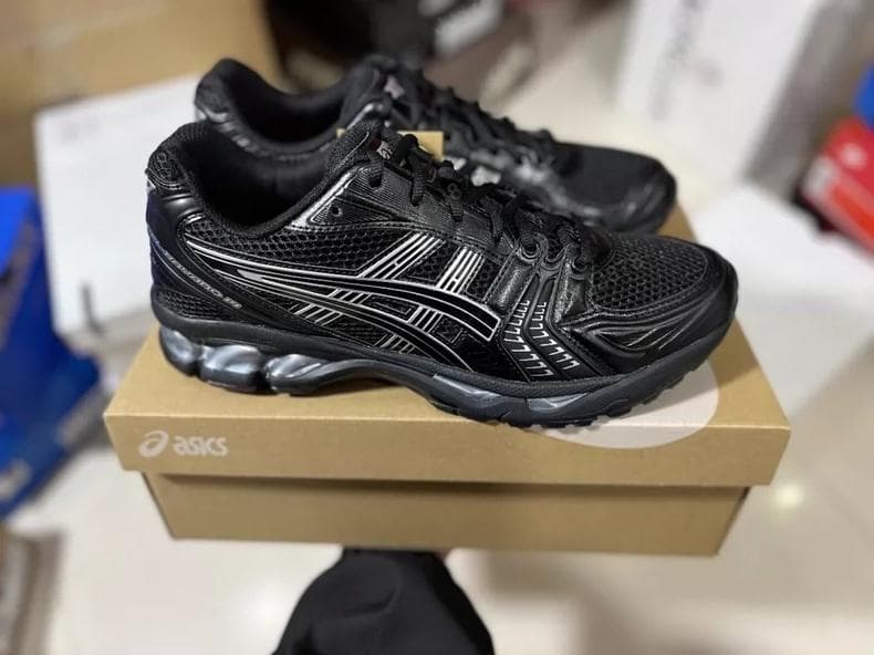 ASICS GEL-KAYANO 14 Black/Pure Silver