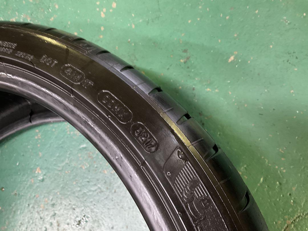 【送料無料】ミシュラン　パイロットスポーツ4S 235/35R19 中古2本