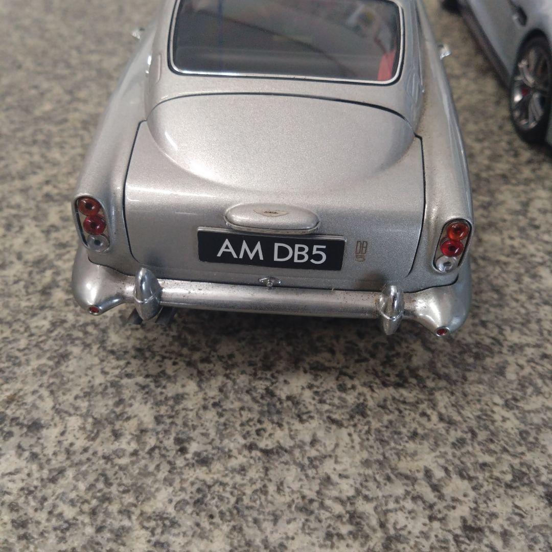 Aston Martin AM 310 & DB5 モデルセット