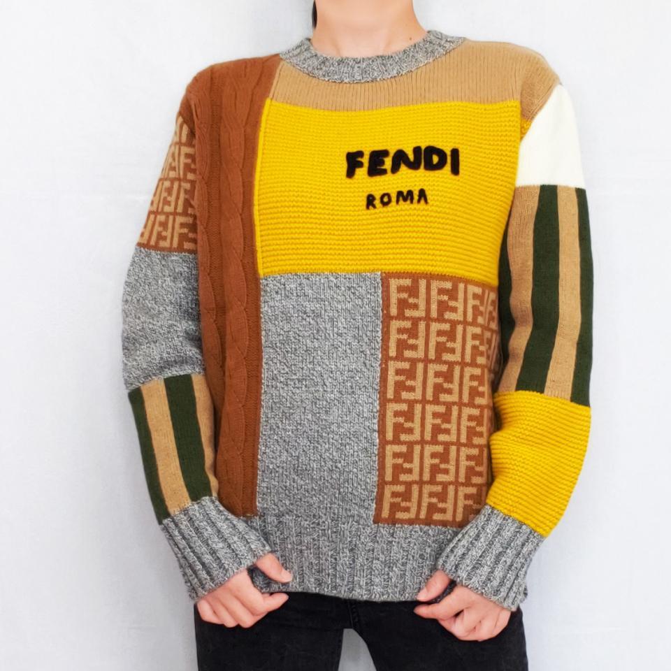 超人気の ☆大人もOK☆【FENDI】ロゴ 14Y(164cm) ニット/セーター