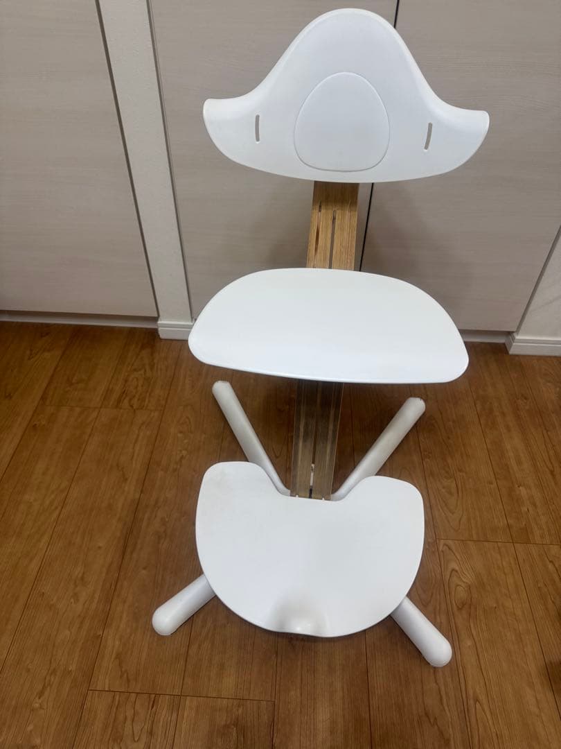 ストッケ　ノミ　ベビーチェア