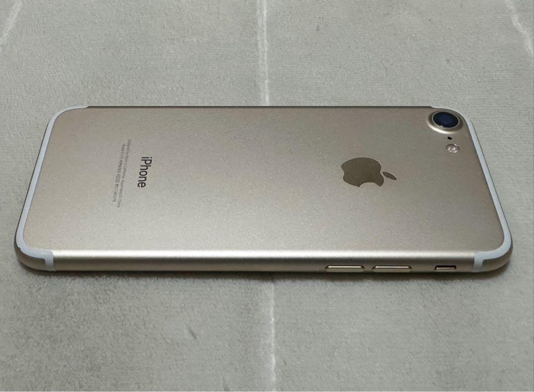 る*な様 iPhone7 128GB SIMフリー