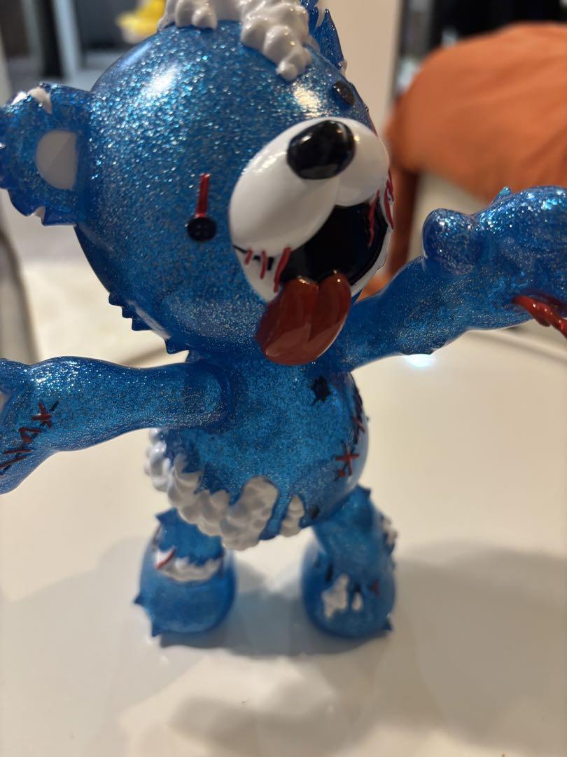 グリッター青クマ型フィギュア