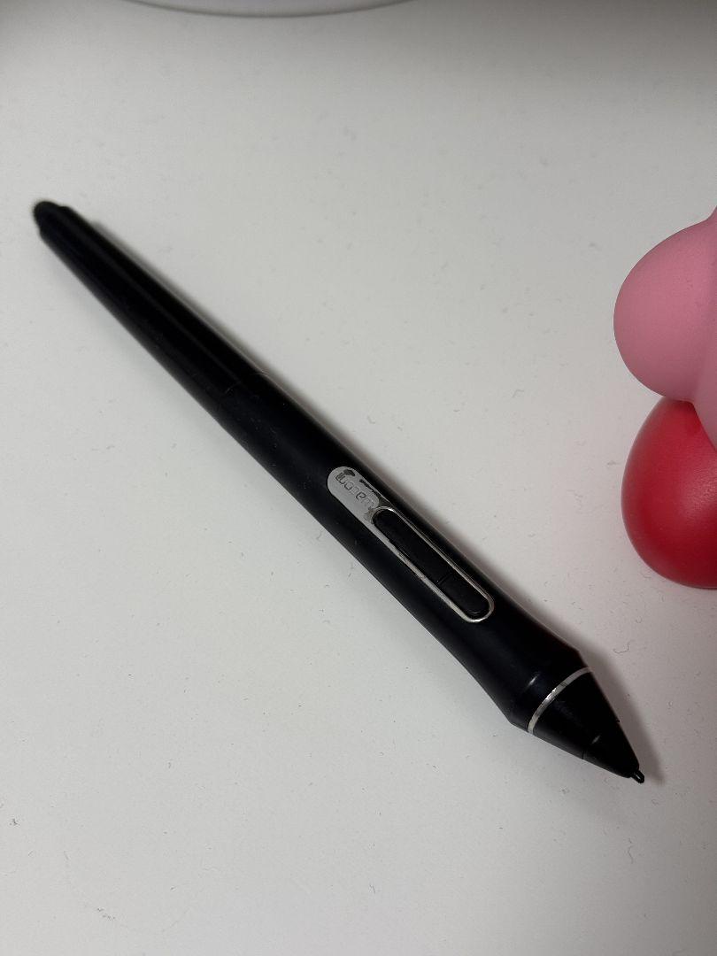 Wacom Cintiq 22 モニターアーム
