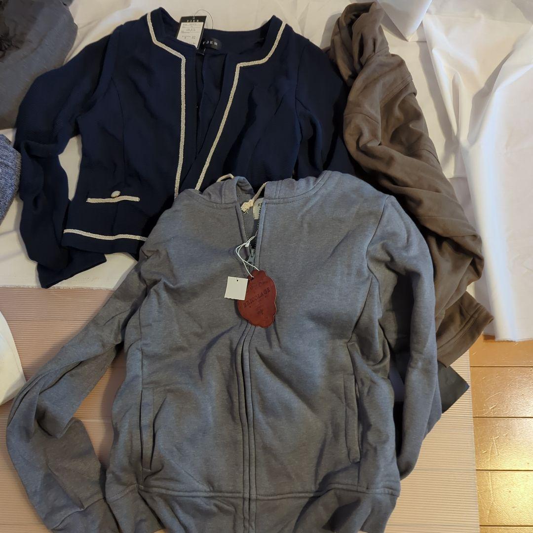 すべて新品タグ付き　レディース洋服大量まとめ売り